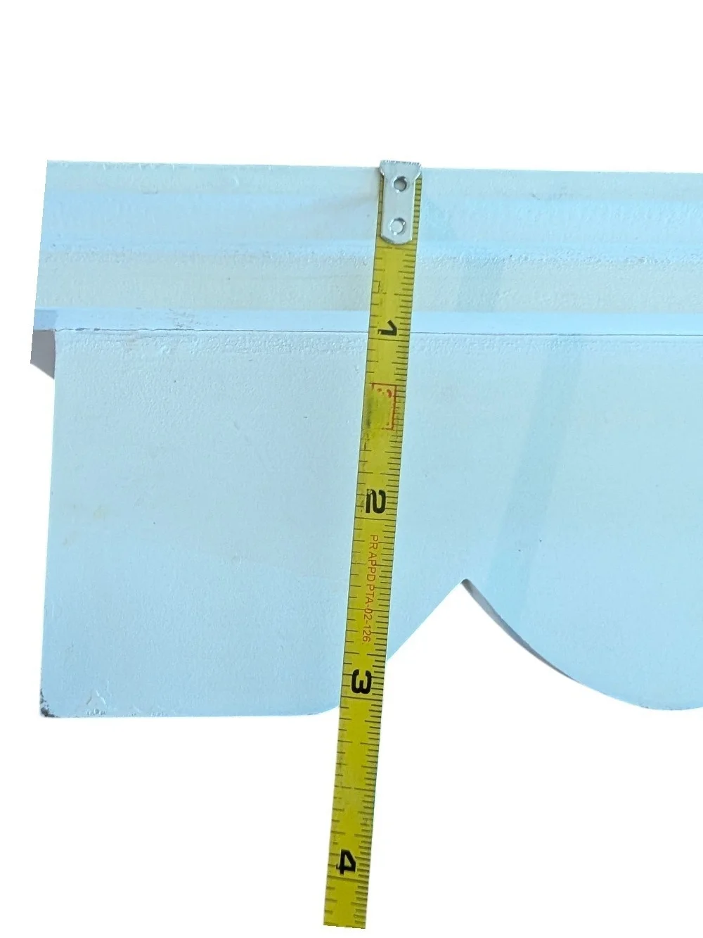 White Decorative Wall Shelf with Scalloped Apron